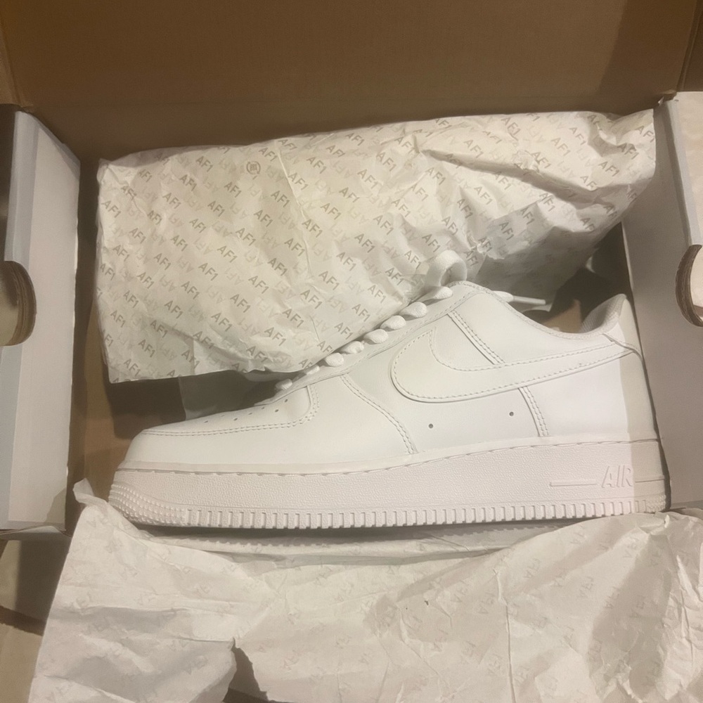 Nike White Low-Top Leather Sneakers